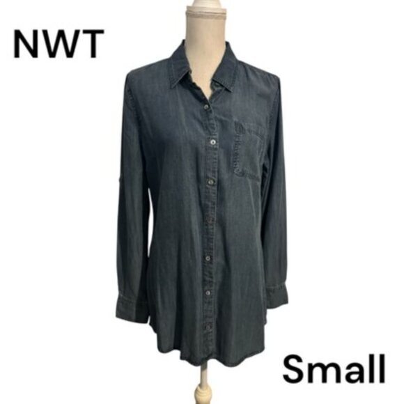 CHAMBRAI Tops - NWT BUTTON FRONT DENIM SHIRT SMALL #D